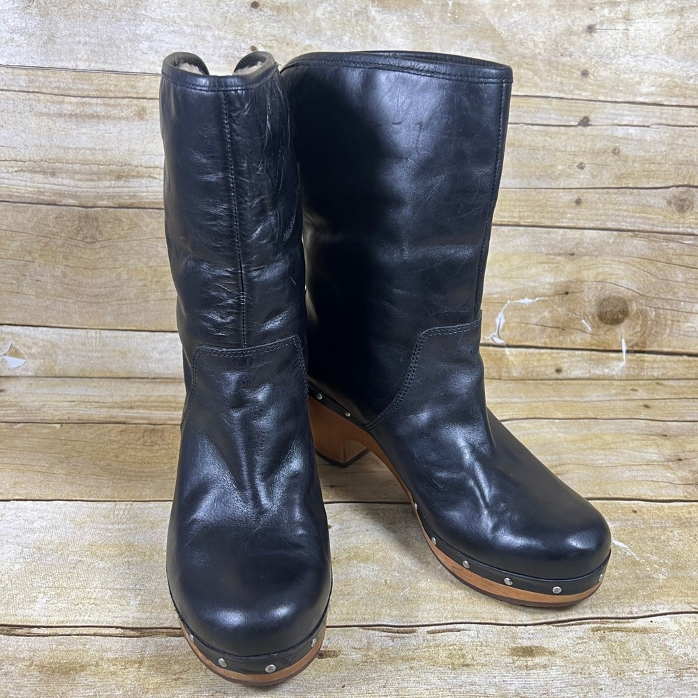UGG Lynnea Black Leather Clog Boots size 8 Damage Shearling Lined